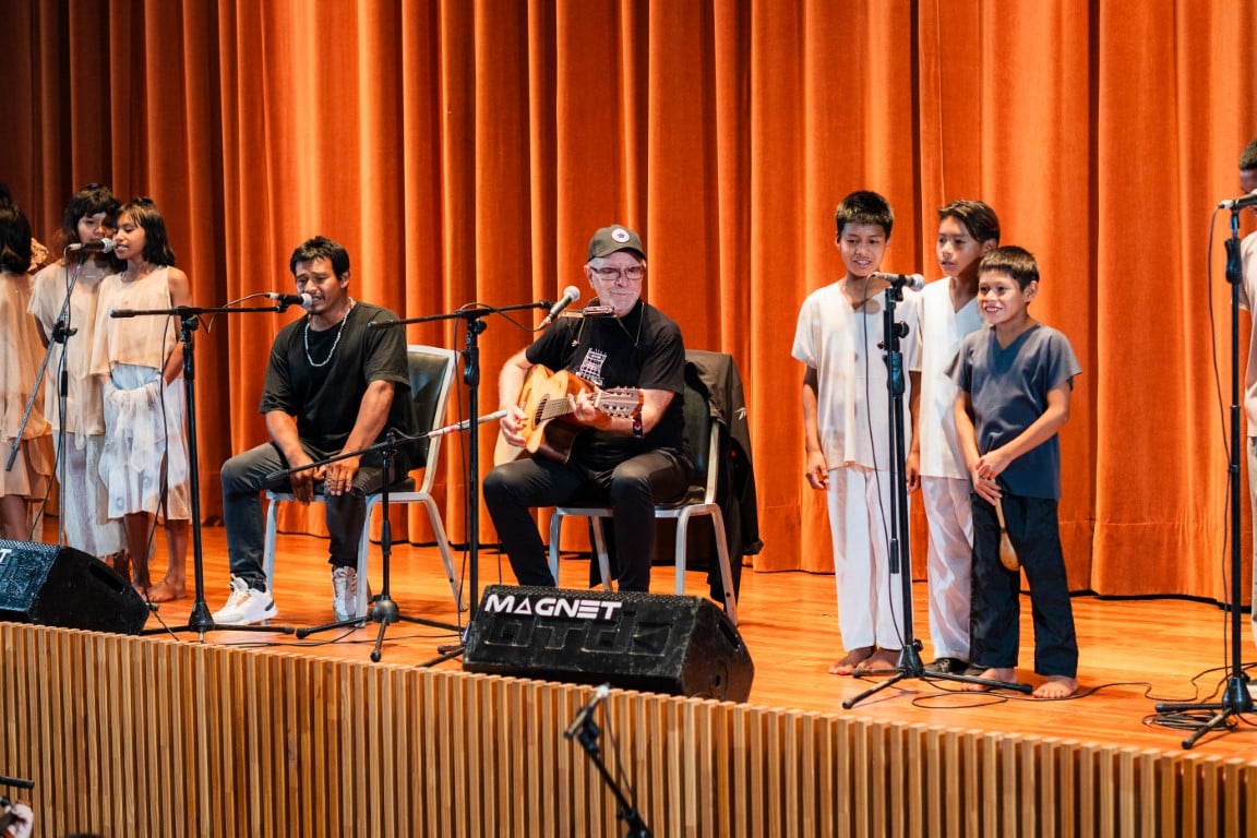 En este momento estás viendo Música, cultura y encuentro en Santa Ana con León Gieco